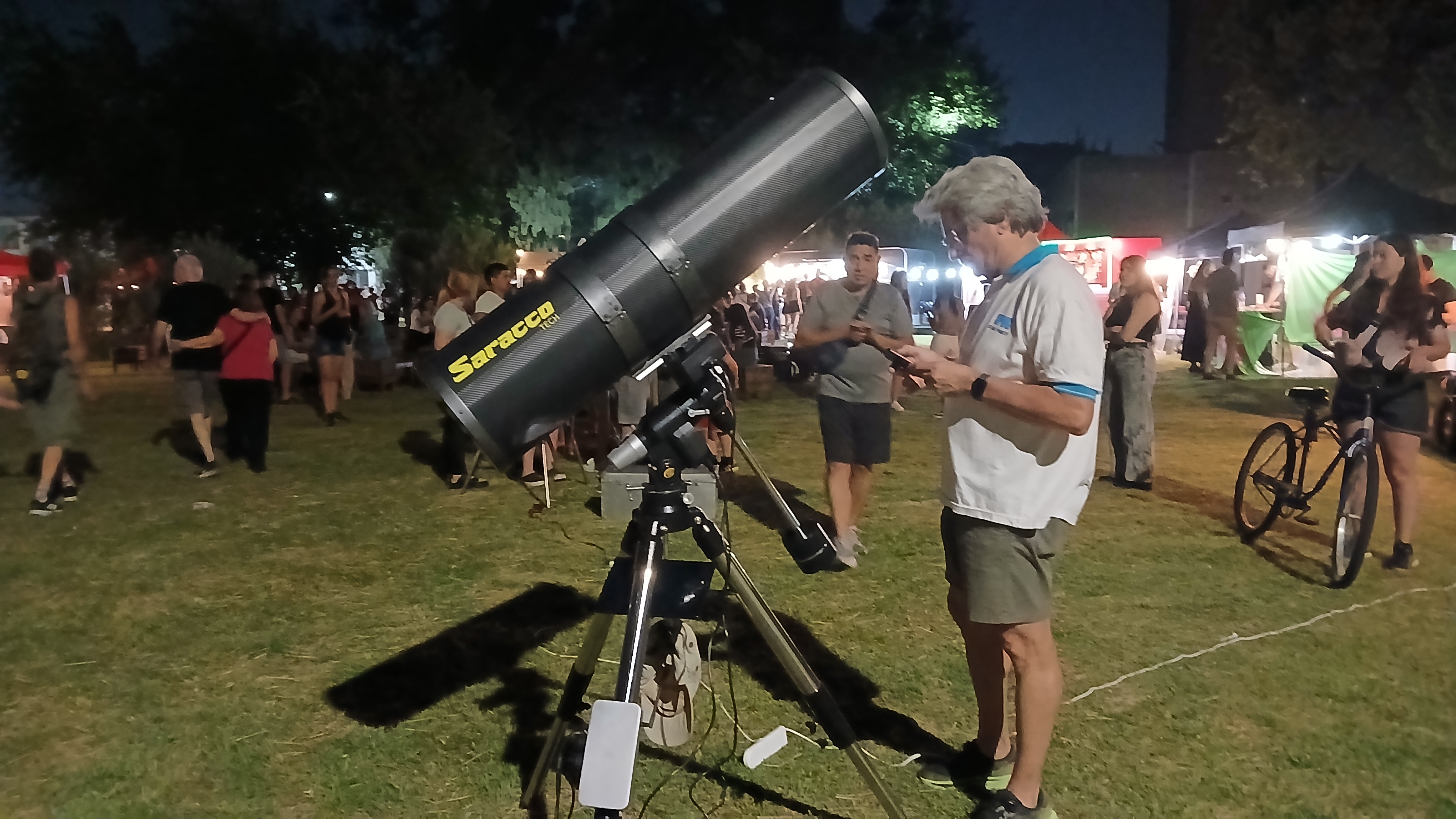 Telescopio reflector motorizado